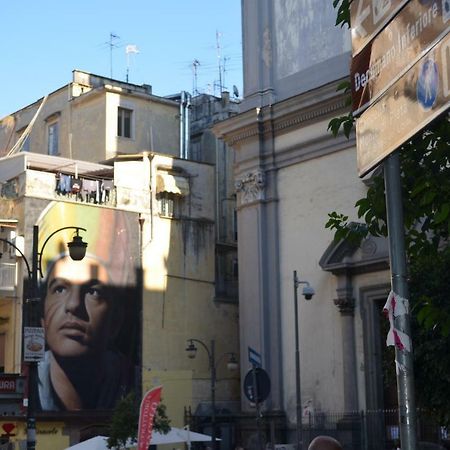 A Due Passi Dal Duomo Villa Наполи Екстериор снимка